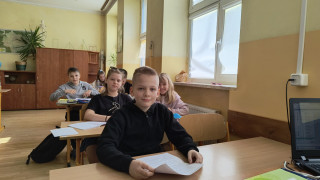 Uczniowie klasy 4b.