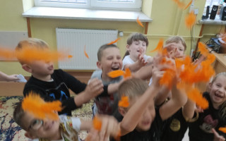 Zajęcia "Z przyrodą za pan brat" w świetlicy szkolnej.