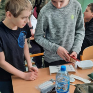 Praktyczna część szkolenia „Edukacja z wojskiem”.