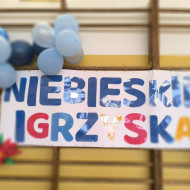 Napis NIEBIESKIE IGRZYSKA