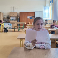 Uczniowie podczas Konkursu Pięknego Czytania.