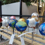 Bombki wykonane przez uczniów.