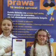 Uczennice z dyplomem