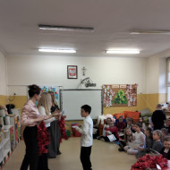 Wręczenie nagród uczestnikom konkursu.