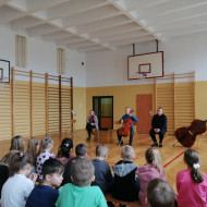 Koncert w wykonaniu nauczycieli Szkoły Muzycznej