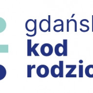Logo projektu - napis gdański kod rodzicielski po prawej stronie, po lewej kropli i kreski ułożone w kwadrat