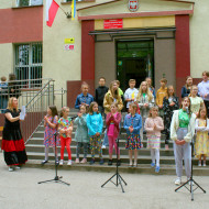 Uczniowe uczniom  - koncert piosenek