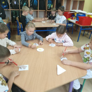 Zajęcia "Z przyrodą za pan brat" w świetlicy szkolnej.