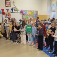  7 urodziny naszego szkolnego przyjaciela – Misia Piątka