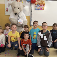 7 urodziny naszego szkolnego przyjaciela – Misia Piątka