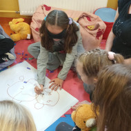  7 urodziny naszego szkolnego przyjaciela – Misia Piątka