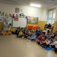  7 urodziny naszego szkolnego przyjaciela – Misia Piątka