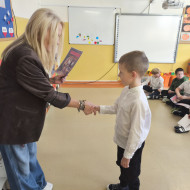 Wręczanie dyplomów i nagród w konkursie fotograficznym