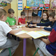 Wykonywanie zadań w zeszytach ćwiczeń