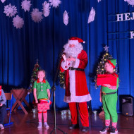 Wieczór Kolęd - występ małych artystów z Mikołajem