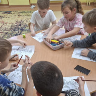 Zajęcia świetlicowe pt. "Po co dokarmiamy zwierzęta zimą?"