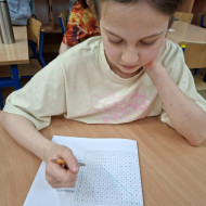 zajęcia w świetlicy -“Poznaj młody człowieku sekrety ostatniego wieku"