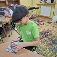 zajęcia w świetlicy -“Poznaj młody człowieku sekrety ostatniego wieku"