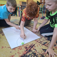  Każdego tygodnia uczniowie poznają inne dziedziny życia z danego okresu -lata 60-te