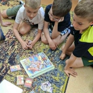 "Poznaj młody człowieku sekrety ostatniego wieku"- lata 90-te