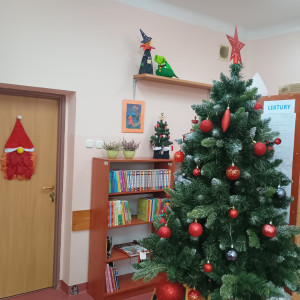 Świąteczny wystrój biblioteki A