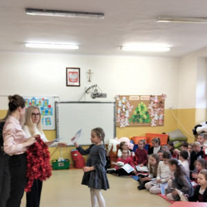 Wręczenie nagród uczestnikom konkursu.