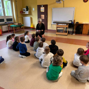 Przedszkolaki w czasie zajęć z okazji TKJ.