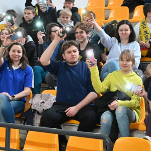Kibice naszej szkoły na meczu Industria Kielce - Ostrovia Ostrów Wielkopolski