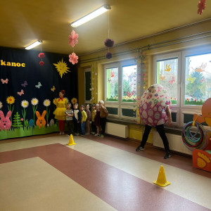 Gry i zabawy z Trójką Wielkanocną