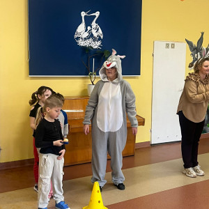 Gry i zabawy z Trójką Wielkanocną