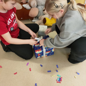  7 urodziny naszego szkolnego przyjaciela – Misia Piątka