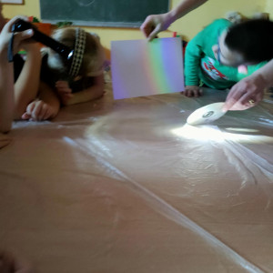 Zajęcia sensoryczne w wersji "halloween" w świetlicy szkolnej