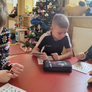 Świetliczaki w zmaganiach z Grinchem