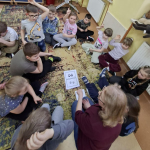 Zajęcia świetlicowe pt. "Po co dokarmiamy zwierzęta zimą?"