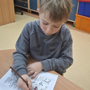 Zajęcia świetlicowe pt. "Po co dokarmiamy zwierzęta zimą?"