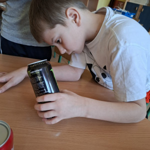  Każdego tygodnia uczniowie poznają inne dziedziny życia z danego okresu -lata 60-te